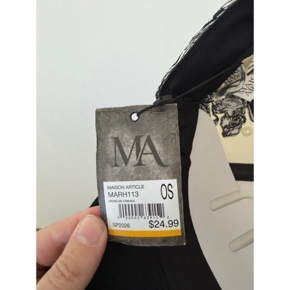 Maison Article Adjustable Hat – "Every Sinner Has a Future" Cross – Cream/Black - Picture 4 of 5